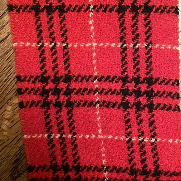 Burberry Plaid Wool Scarf - Picture 4 of 4